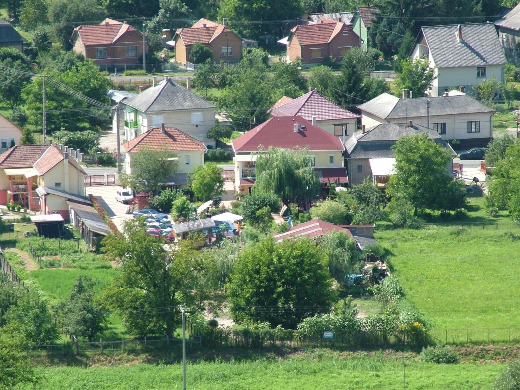 Holiday Vendeghaz Es Szabadidokert Jardanhaza 외부 사진