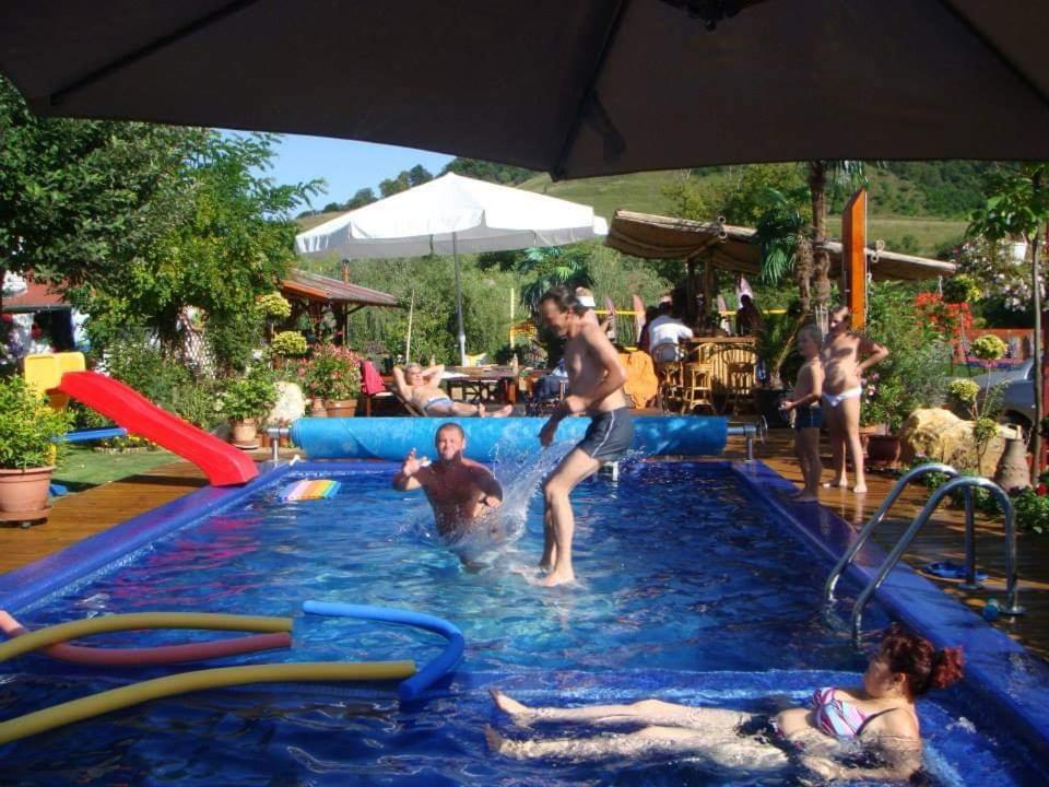 Holiday Vendeghaz Es Szabadidokert Jardanhaza 외부 사진